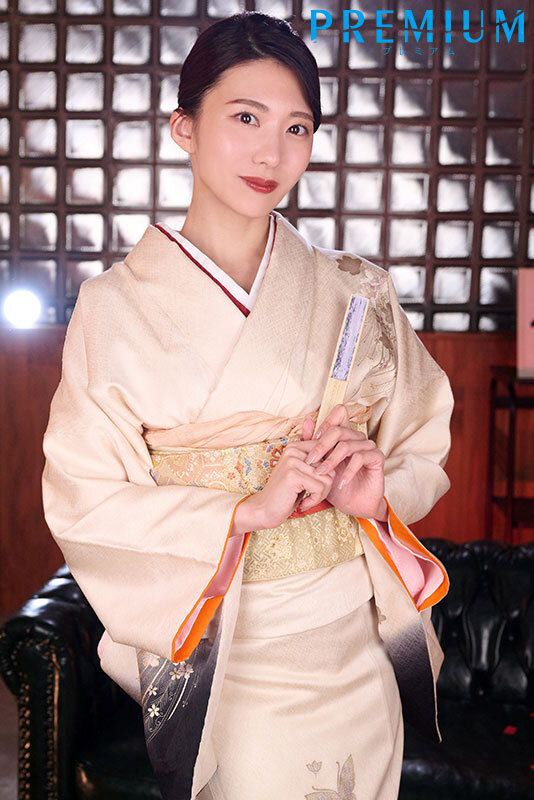 22岁兼职幼师 清秀温柔 肤白貌美 小伙体力过人插得淫水不断 掰开鲍鱼看特写角度多变